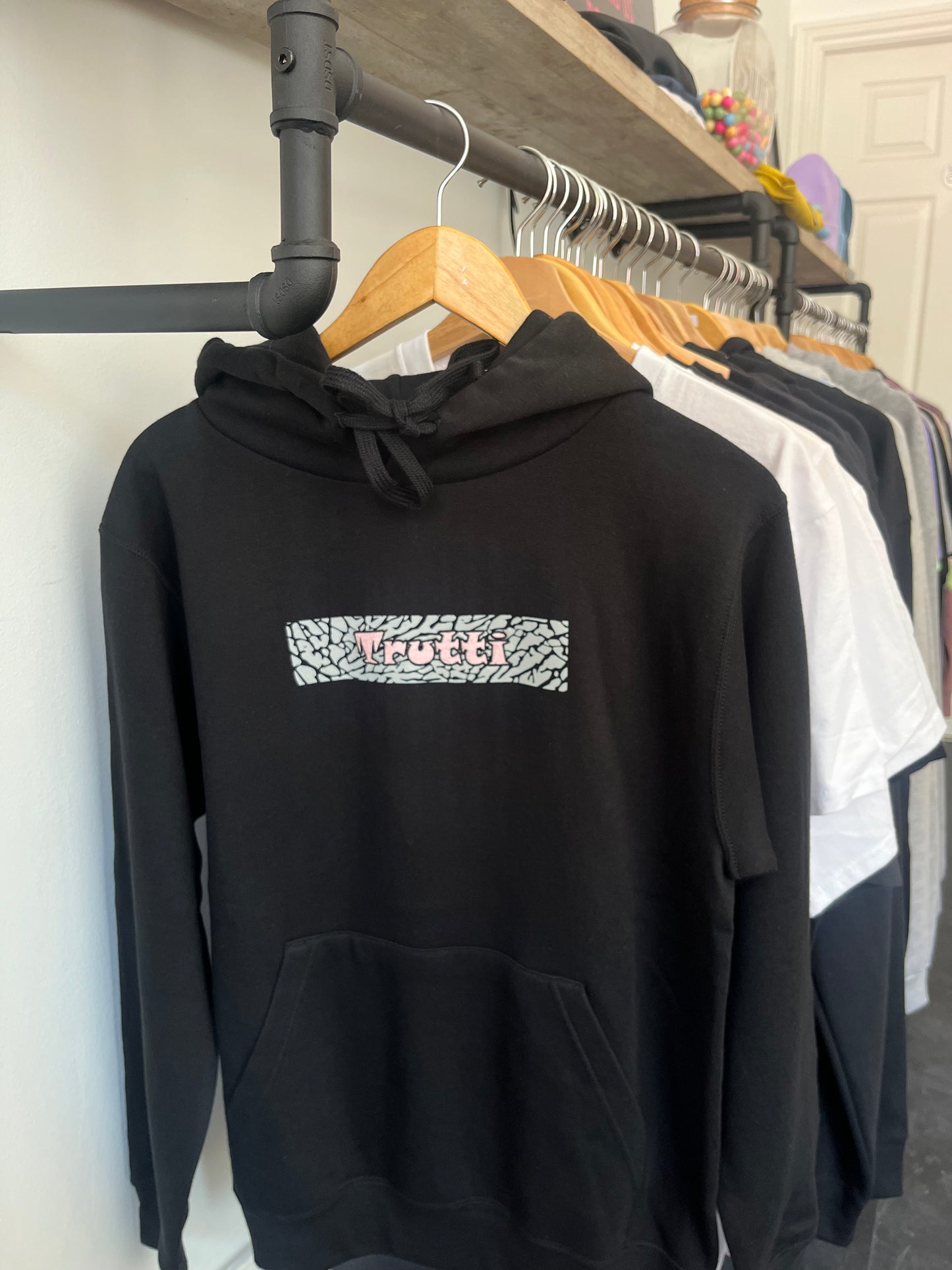 Atmos hood (pink)
