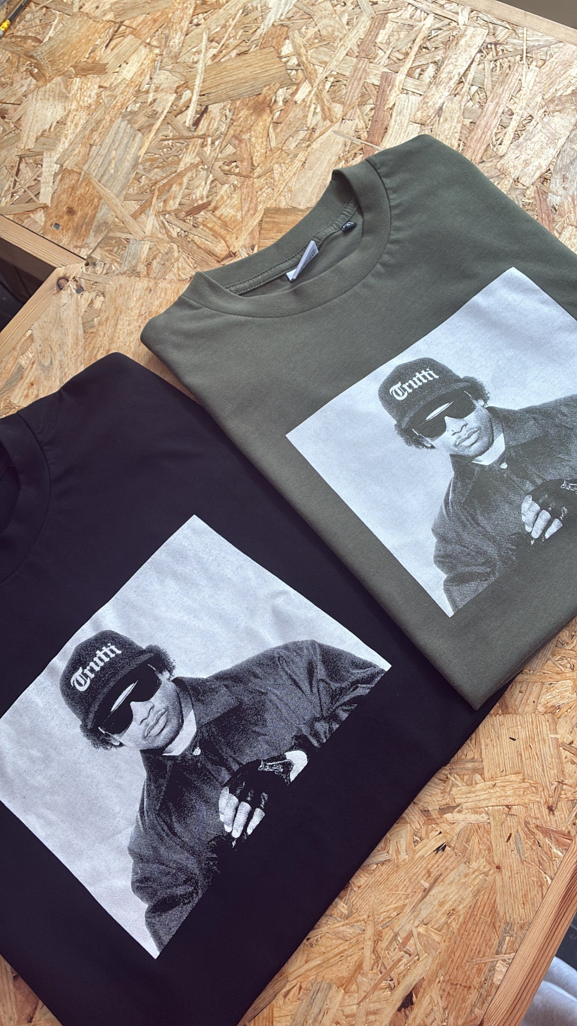 Eazy Tee