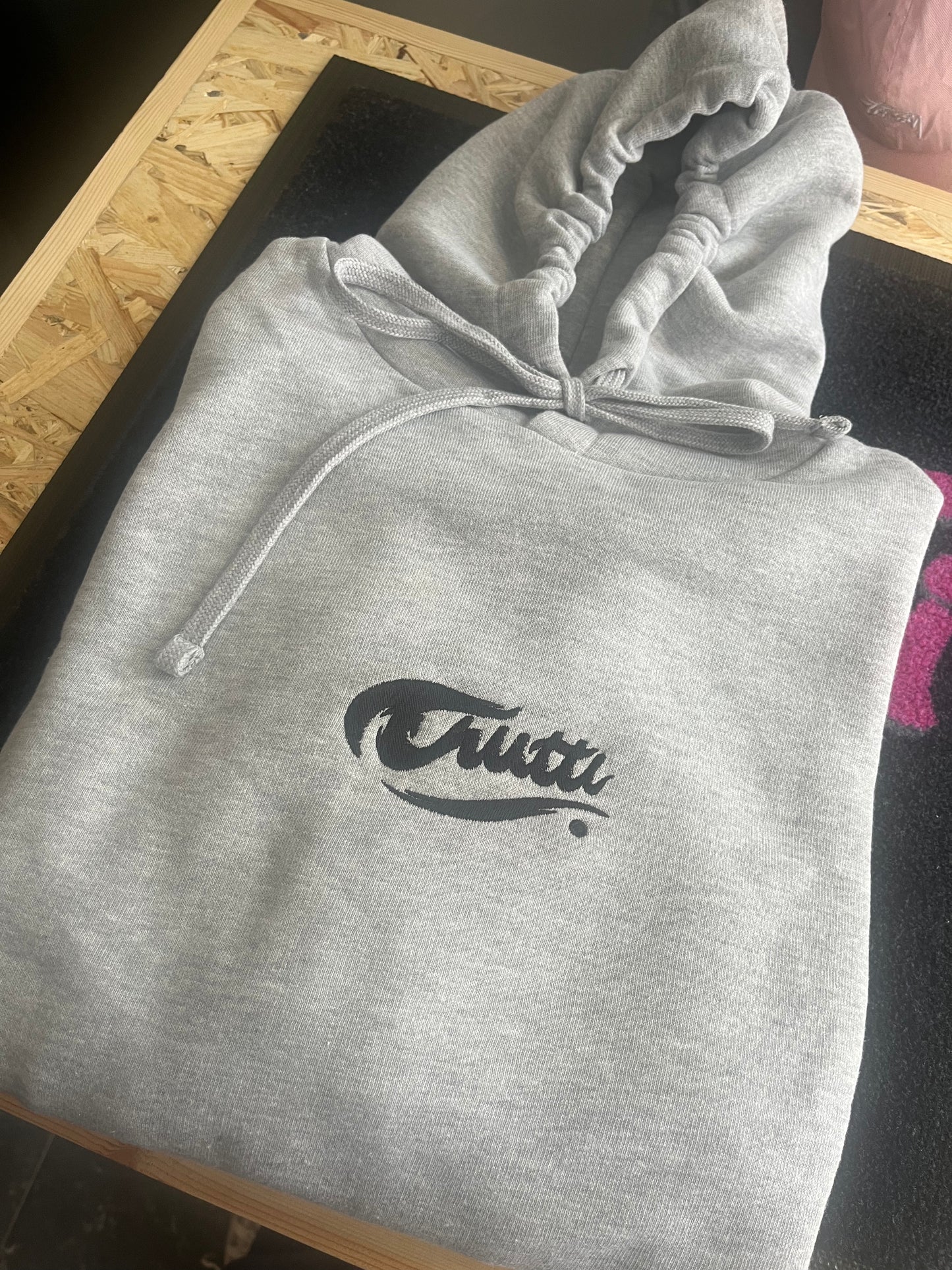 Flow hood